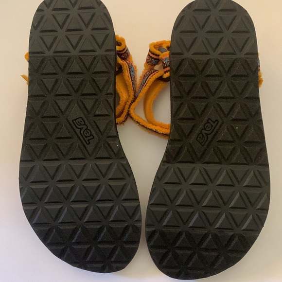 New! Teva women’s original Universal sandal sz6 - Picture 6 of 7